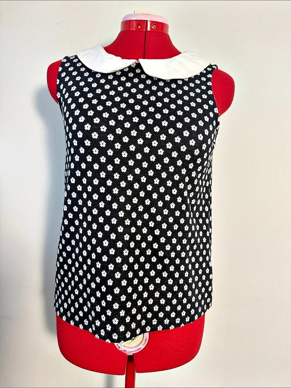 Modcloth Atomic Age Floral Collar Top with Peter Pan Collar and Flower Pattern